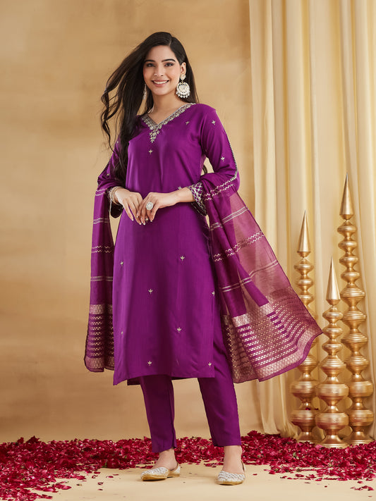 Women Ethnic Motifs Embroidered Regular Thread Work Kurta with Trousers & With Dupatta