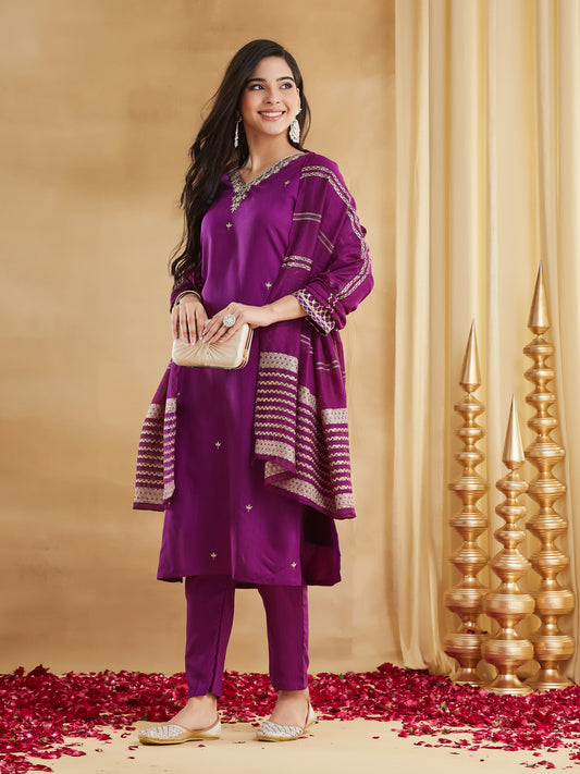 Women Ethnic Motifs Embroidered Regular Thread Work Kurta with Trousers & With Dupatta