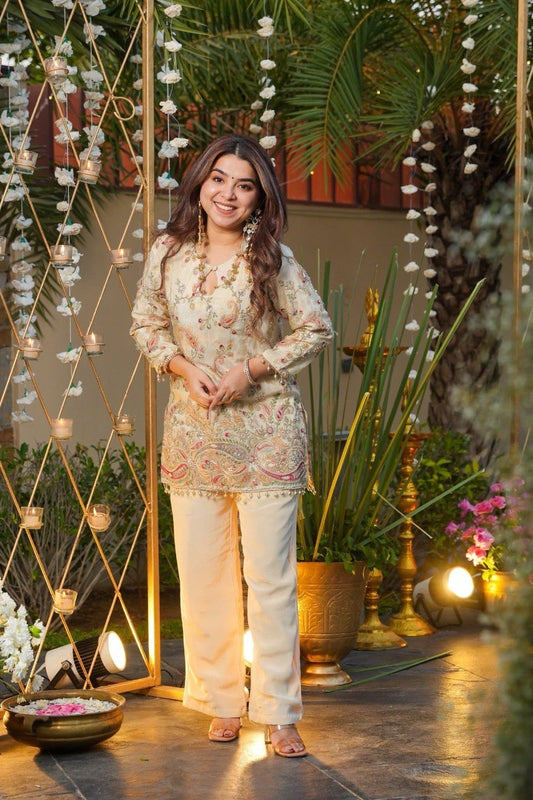 Women Paisley Embroidered Regular Thread Work Kurta with Palazzos
