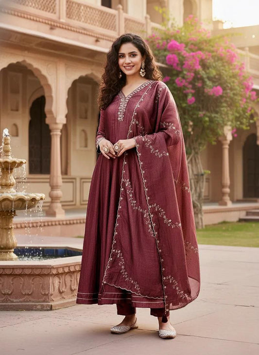 Women Ethnic Motifs Embroidered Regular Thread Work Pure Cotton Kurta with Trousers & With