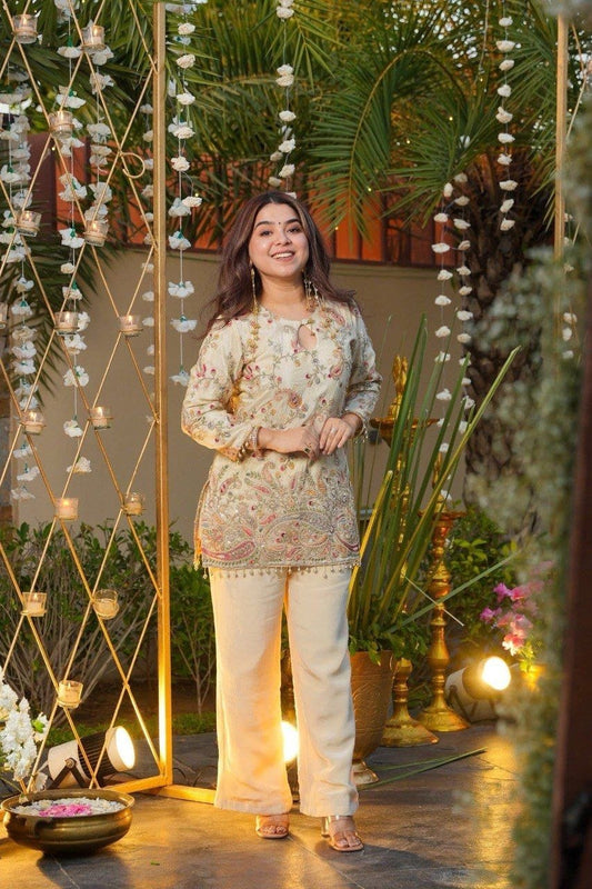 Women Ethnic Motifs Embroidered Regular Thread Work Silk Crepe Kurta with Trousers