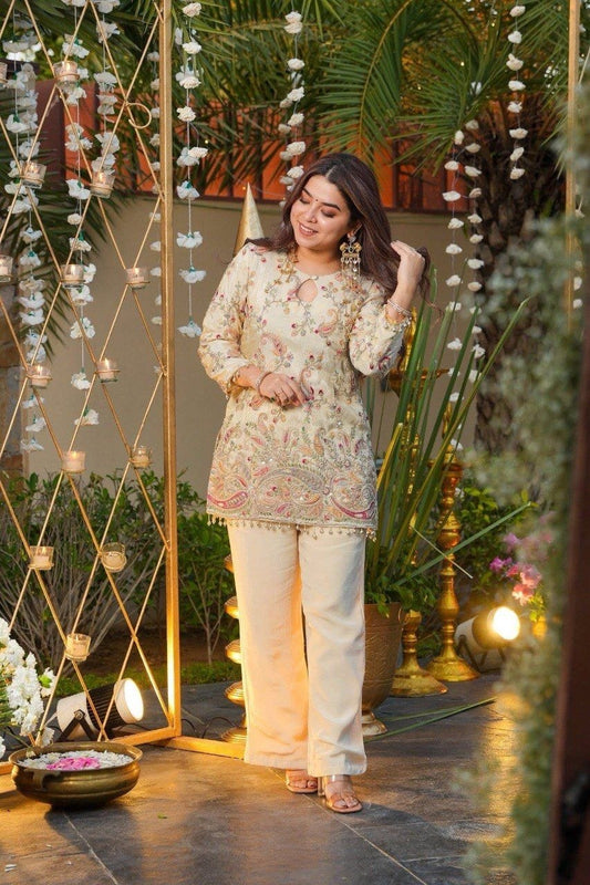 Women Ethnic Motifs Embroidered Regular Thread Work Silk Crepe Kurta with Trousers